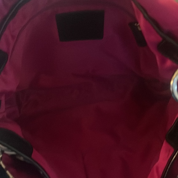 Coach Poppy Daisy Graffiti Messenger Style Shoulder or Crossbody Bag F16915 - Picture 4 of 12